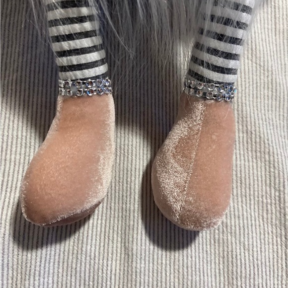 Bunny Boulevard Easter Bunny Gnome - Picture 5 of 6